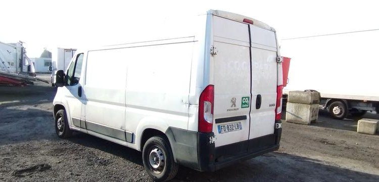 PEUGEOT BOXER FG 335 BLUEHDI 130  FD-832-LB