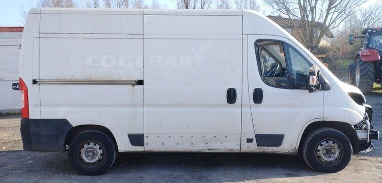 PEUGEOT BOXER FG 335 BLUEHDI 130  FD-832-LB