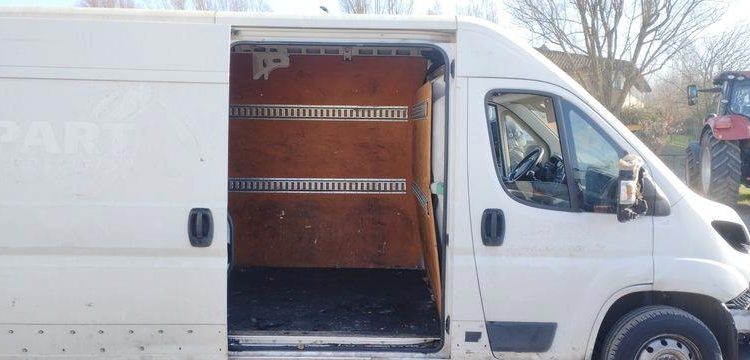 PEUGEOT BOXER FG 335 BLUEHDI 130  FD-832-LB
