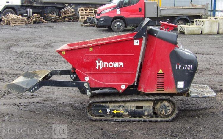 HINOWA MINI DUMPER CHARGEUSE SUR CHENILLES HS701 DIESEL – 76 HEURES – AN 2024  64ZK1