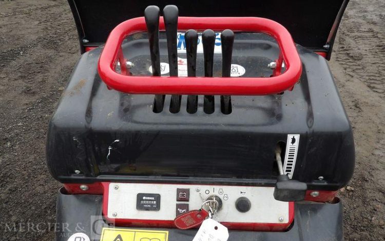 HINOWA MINI DUMPER CHARGEUSE SUR CHENILLES HS701 DIESEL – 76 HEURES – AN 2024  64ZK1