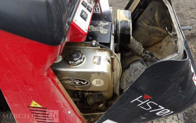 HINOWA MINI DUMPER CHARGEUSE SUR CHENILLES HS701 DIESEL – 76 HEURES – AN 2024  64ZK1