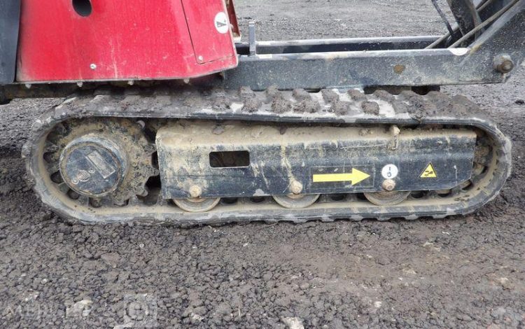 HINOWA MINI DUMPER CHARGEUSE SUR CHENILLES HS701 DIESEL – 76 HEURES – AN 2024  64ZK1
