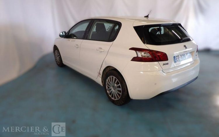 PEUGEOT 308 II 1.6 HDI S&S 99CV  EE-126-YB