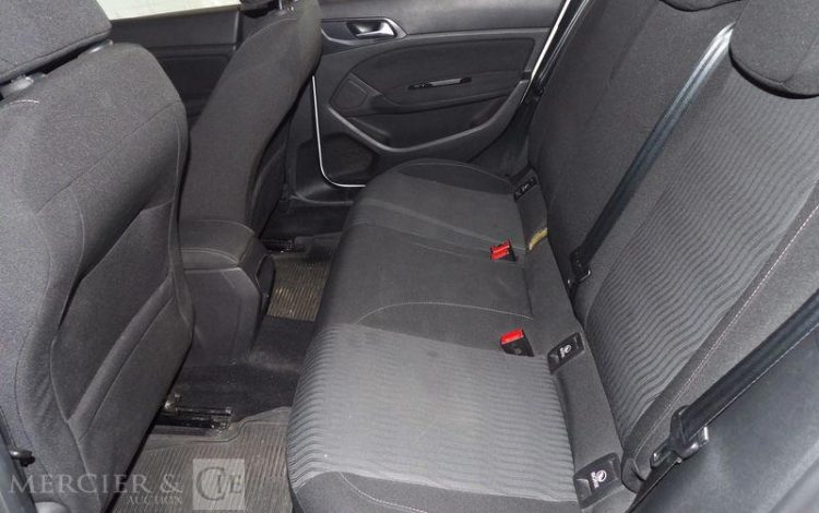PEUGEOT 308 II 1.6 HDI S&S 99CV  EE-126-YB