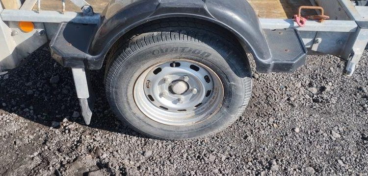REMORQUE PORTE-ROULEAU 1,3 T  EK-700-EF