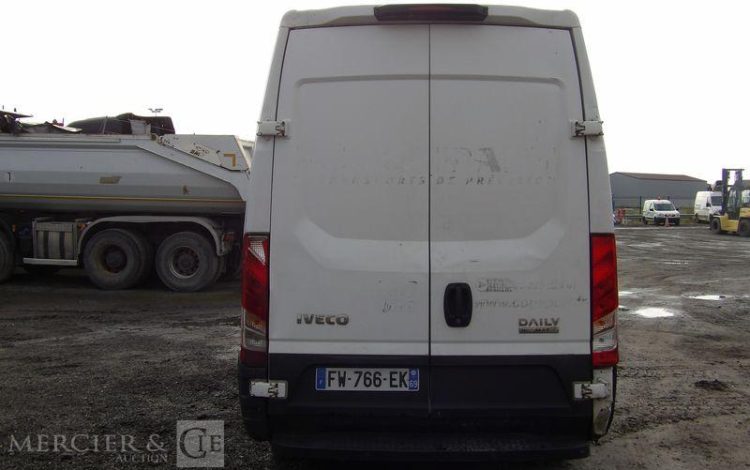 IVECO Daily 35S16HA8 V12 10CV L2H2 BOIS  FW-766-EK