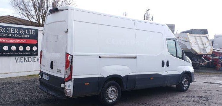 IVECO Daily 35S16HA8 V12 10CV L2H2 BOIS  FW-766-EK