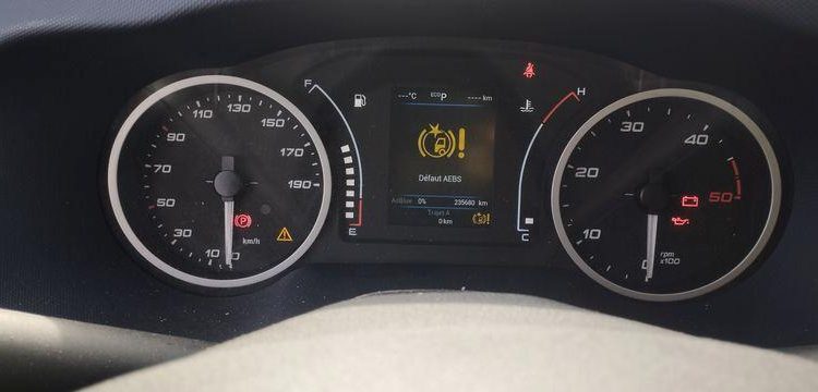 IVECO Daily 35S16HA8 V12 10CV L2H2 BOIS  FW-766-EK
