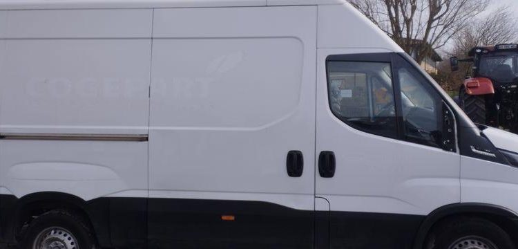 IVECO Daily 35S16HA8 V12 10CV L2H2 BOIS  FW-766-EK