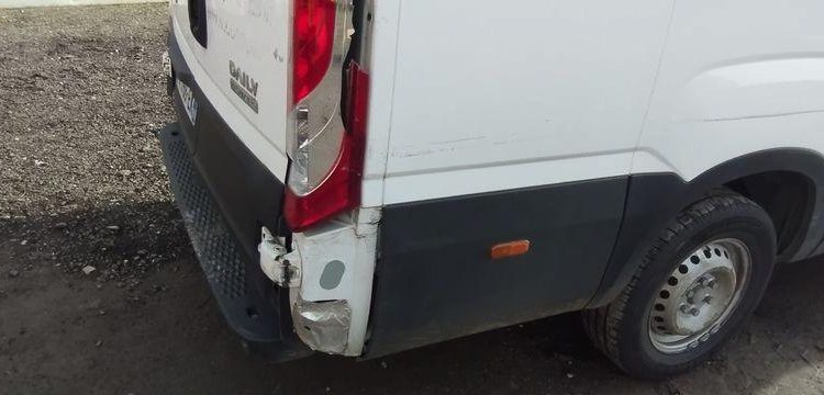 IVECO Daily 35S16HA8 V12 10CV L2H2 BOIS  FW-766-EK