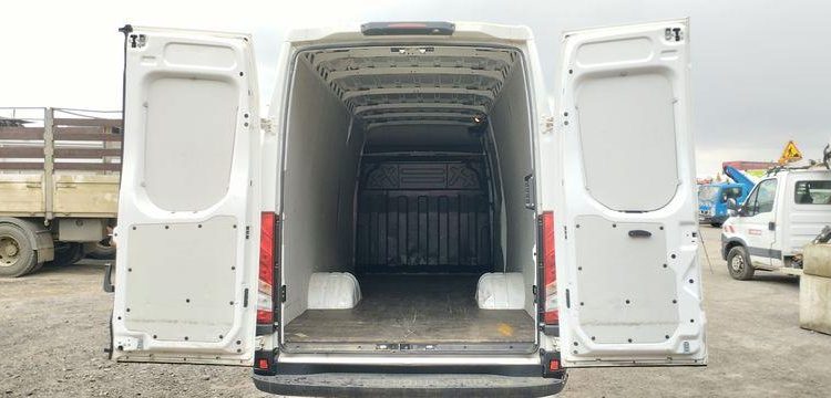 IVECO DAILY C16 chassis long  GB-192-JV