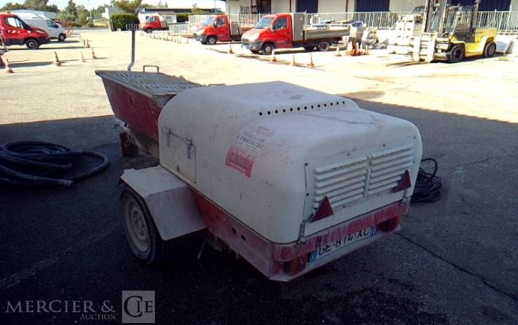 PROBMAT MACHINE A PROJETER B2000M 1 ESSIEU PTAC 750KG 696H AN2022 ROUGE GE-814-XC
