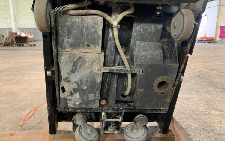 NILFISK SCRUBBER CA340  LAV010105