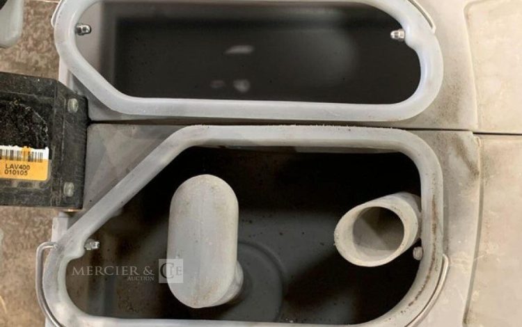 NILFISK SCRUBBER CA340  LAV010105