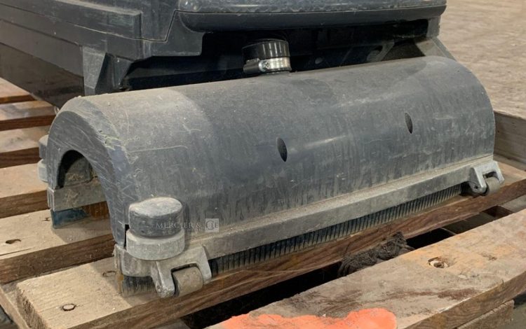 NILFISK SCRUBBER CA340  LAV010105