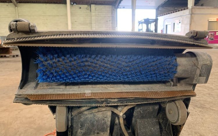 NILFISK SCRUBBER CA340  LAV010105