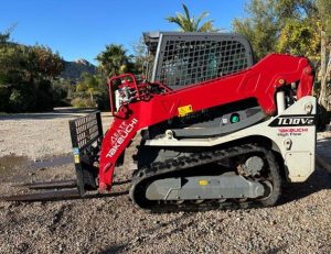 TAKEUCHI CHARGEUR TL10 + GODET + TABLIER FOURCHE – 144H  62024