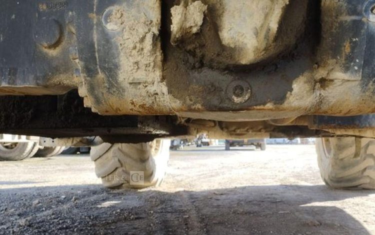 CATERPILLAR CHARIOT TELESCOPIQUE TH337C – CAPACITE 3,3T – HAUTEUR DE LEVAGE 7,3 M – 5741 H  DS-700-LT