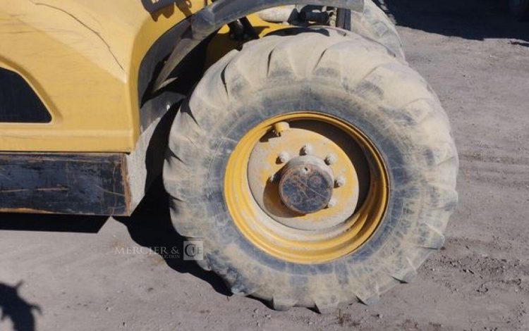 CATERPILLAR CHARIOT TELESCOPIQUE TH337C – CAPACITE 3,3T – HAUTEUR DE LEVAGE 7,3 M – 5741 H  DS-700-LT