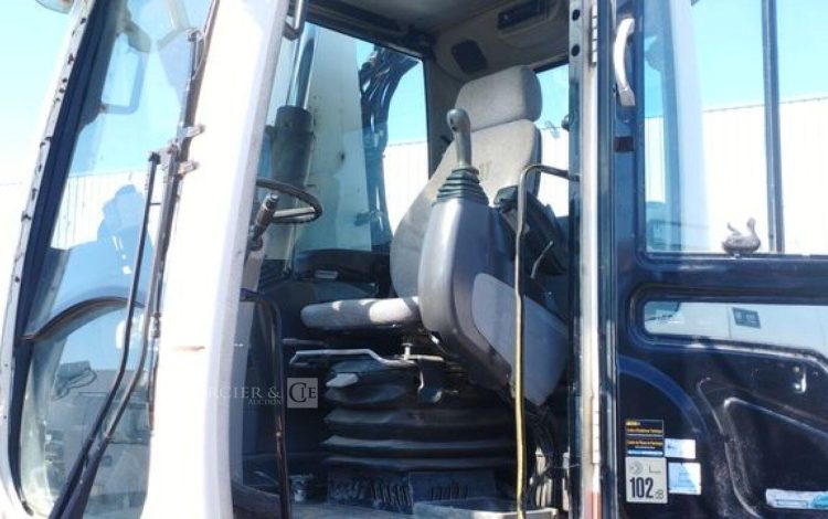 CATERPILLAR PELLE CAT313D A VOLEE VARIABLE OFFSET BOOM SUR ROUES 13T DIESEL – 14439 HEURES  CATM313