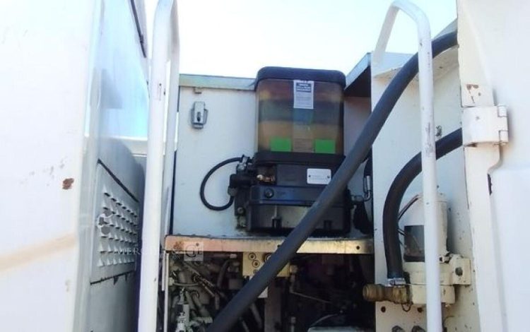 CATERPILLAR PELLE CAT313D A VOLEE VARIABLE OFFSET BOOM SUR ROUES 13T DIESEL – 14439 HEURES  CATM313