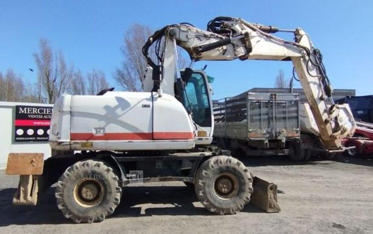 CATERPILLAR PELLE CAT313D A VOLEE VARIABLE OFFSET BOOM SUR ROUES 13T DIESEL – 14439 HEURES  CATM313