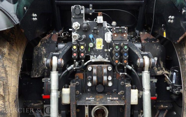 DEUTZ TRACTEUR AGRICOLE AGROTRON 7250 TTV WARRIOR – DIESEL – 5669 HEURES – ANNEE 2015 NOIR DY-801-RW