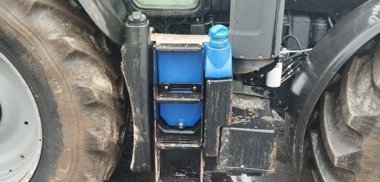 DEUTZ TRACTEUR AGRICOLE AGROTRON 7250 TTV WARRIOR – DIESEL – 5669 HEURES – ANNEE 2015 NOIR DY-801-RW