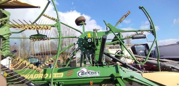 KRONE ANDAINEUR ROTATIF SWADRO TS 680 TWIN – 1,5 TONNES – ANNEE 2021  30160
