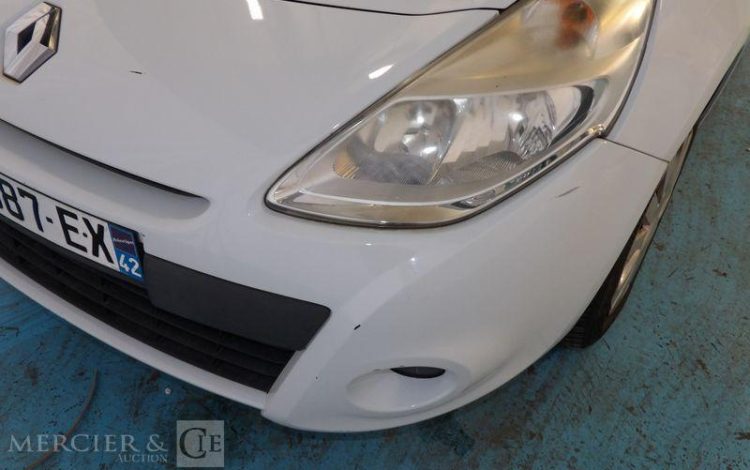 RENAULT CLIO 1,2 75CH  BS-687-EX