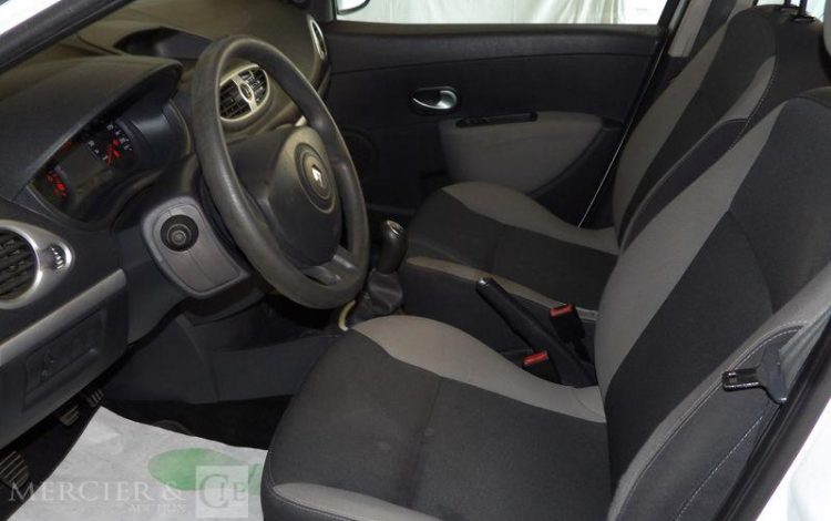 RENAULT CLIO 1,2 75CH  BS-687-EX
