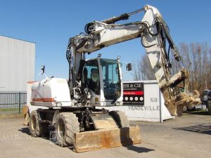 CATERPILLAR PELLE CAT313D A VOLEE VARIABLE OFFSET BOOM SUR ROUES 13T DIESEL – 14439 HEURES  CATM313