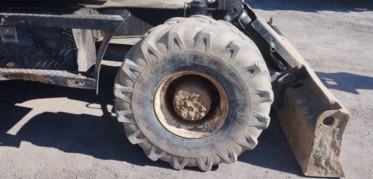 CATERPILLAR PELLE CAT313D A VOLEE VARIABLE OFFSET BOOM SUR ROUES 13T DIESEL – 14439 HEURES  CATM313