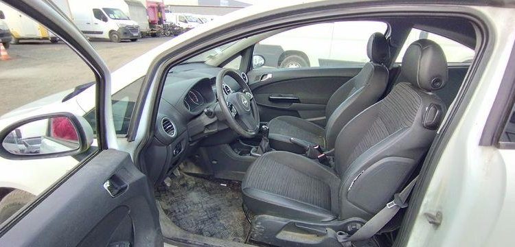 OPEL CORSA 3 PORTES 1.3 CDTI 75 CV  DG-294-XS