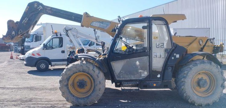 CATERPILLAR CHARIOT TELESCOPIQUE TH337C – CAPACITE 3,3T – HAUTEUR DE LEVAGE 7,3 M – 5741 H  DS-700-LT