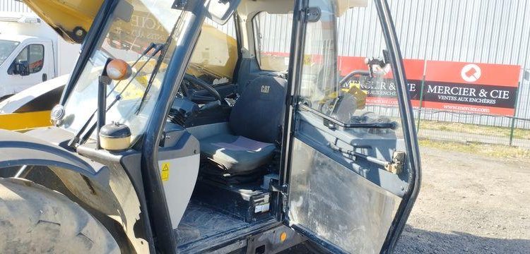 CATERPILLAR CHARIOT TELESCOPIQUE TH337C – CAPACITE 3,3T – HAUTEUR DE LEVAGE 7,3 M – 5741 H  DS-700-LT