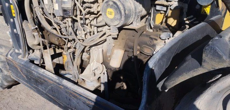 CATERPILLAR CHARIOT TELESCOPIQUE TH337C – CAPACITE 3,3T – HAUTEUR DE LEVAGE 7,3 M – 5741 H  DS-700-LT
