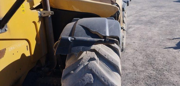 CATERPILLAR CHARIOT TELESCOPIQUE TH337C – CAPACITE 3,3T – HAUTEUR DE LEVAGE 7,3 M – 5741 H  DS-700-LT