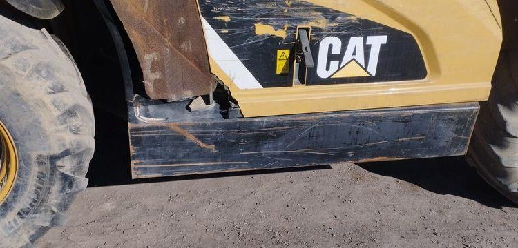 CATERPILLAR CHARIOT TELESCOPIQUE TH337C – CAPACITE 3,3T – HAUTEUR DE LEVAGE 7,3 M – 5741 H  DS-700-LT