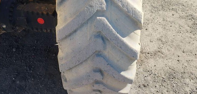 CATERPILLAR CHARIOT TELESCOPIQUE TH337C – CAPACITE 3,3T – HAUTEUR DE LEVAGE 7,3 M – 5741 H  DS-700-LT