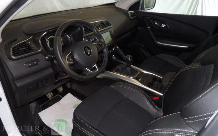 RENAULT KADJAR 1,2 TCE 130 ENERGY INTENS BLANC DV-921-LG