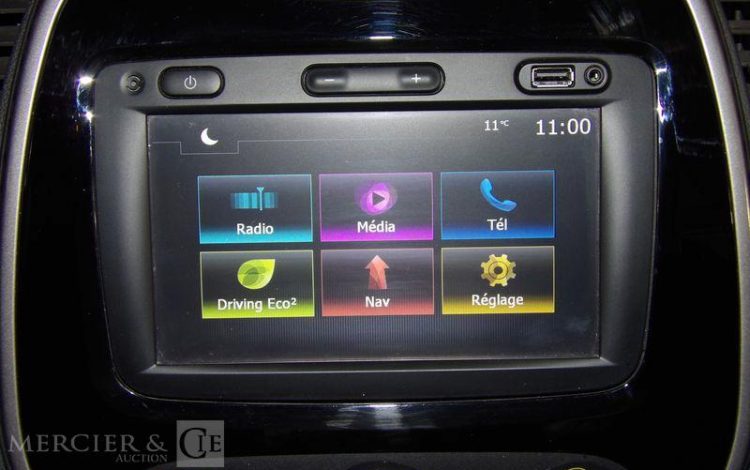 RENAULT CAPTUR 1,5 DCI 90CH ENERGY BUSINESS GRIS EF-389-GL
