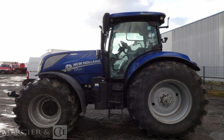 NEW HOLLAND TRACTEUR AGRICOLE T 721 AC – DIESEL – 5062 HEURES – ANNEE 2016 BLEU EG-459-NW