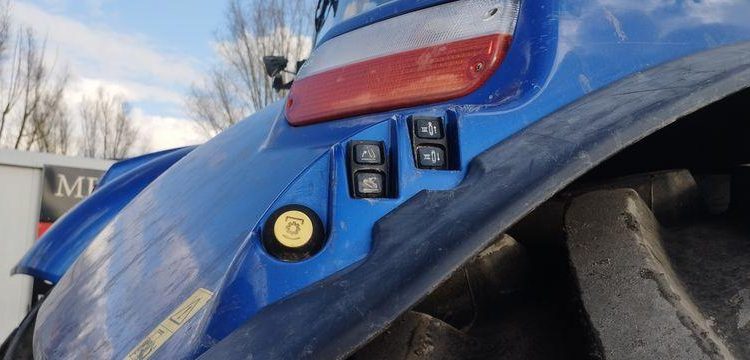NEW HOLLAND TRACTEUR AGRICOLE T 721 AC – DIESEL – 5062 HEURES – ANNEE 2016 BLEU EG-459-NW