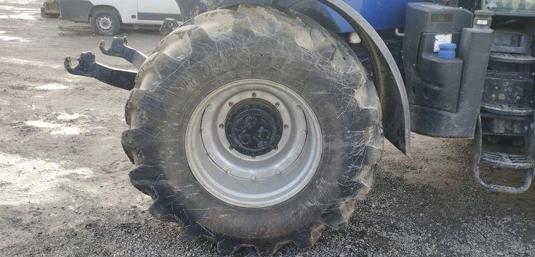 NEW HOLLAND TRACTEUR AGRICOLE T 721 AC – DIESEL – 5062 HEURES – ANNEE 2016 BLEU EG-459-NW