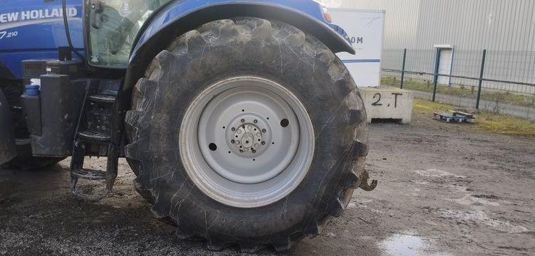 NEW HOLLAND TRACTEUR AGRICOLE T 721 AC – DIESEL – 5062 HEURES – ANNEE 2016 BLEU EG-459-NW