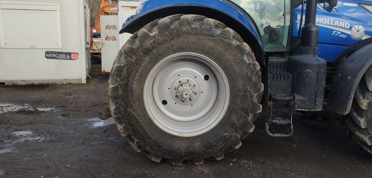 NEW HOLLAND TRACTEUR AGRICOLE T 721 AC – DIESEL – 5062 HEURES – ANNEE 2016 BLEU EG-459-NW
