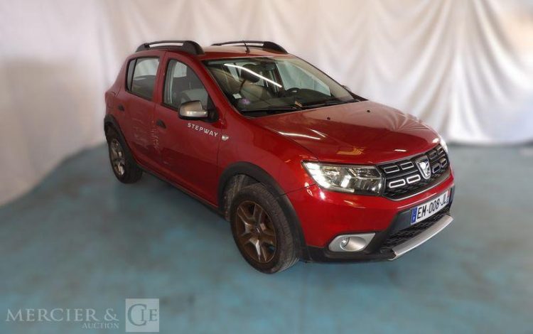 DACIA SANDERO 0,9 TCE 90CH STEPWAY  EM-008-JL