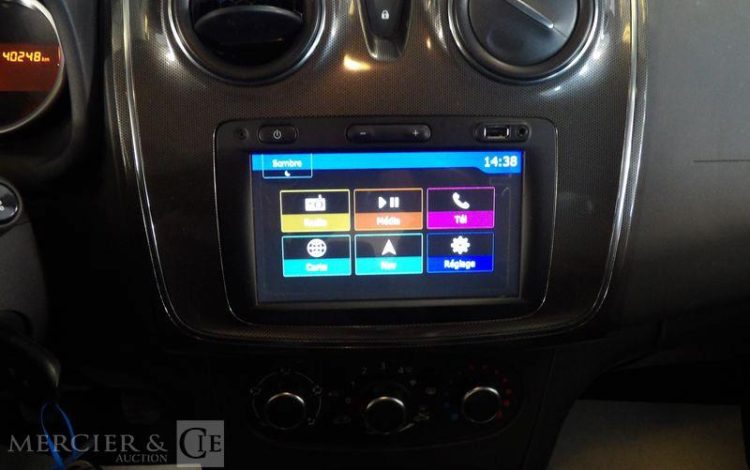 DACIA SANDERO 0,9 TCE 90CH STEPWAY  EM-008-JL